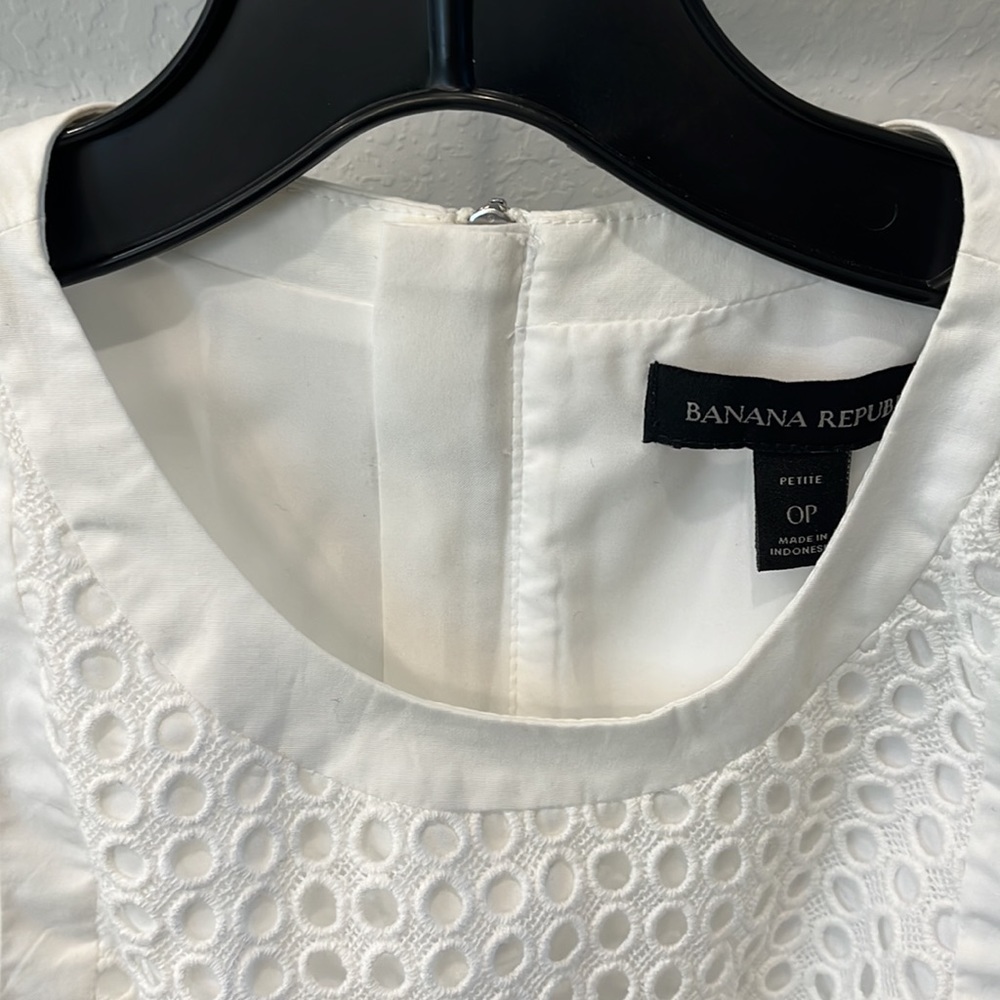 Banana Republic White Eyelet Sheath Size 0P - Picture 4 of 8